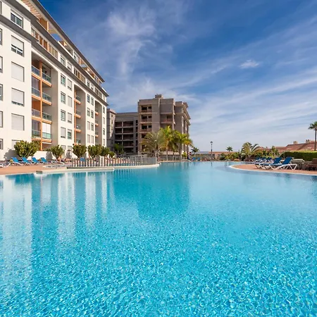 Apartmán Sunny Ocean View With Large Rooftop Terrace & Pool Golf Del Sur 81 M2 San Miguel de Abona