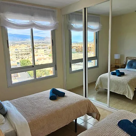 Sunny Ocean View With Large Rooftop Terrace & Pool Golf Del Sur 81 M2 شقة *