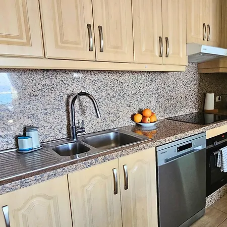 شقة Sunny Ocean View With Large Rooftop Terrace & Pool Golf Del Sur 81 M2